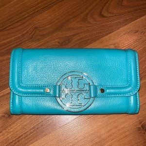 Tory Burch Blue Leather Continental Wallet